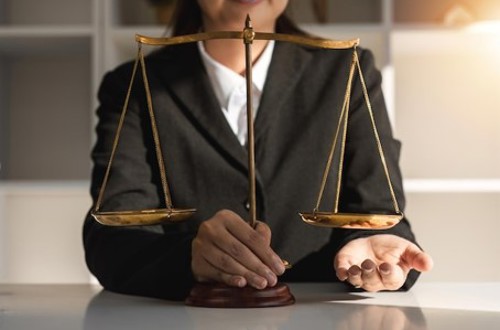 Skyldur Lögfræðinga